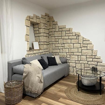 Cinderella Apartment With Free Parking Пула Екстер'єр фото