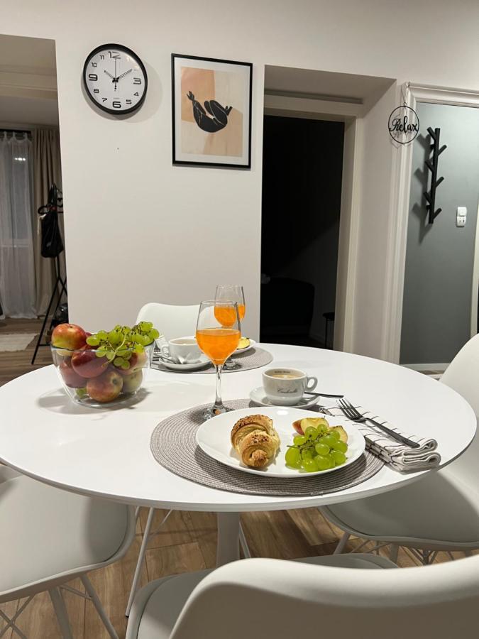 Cinderella Apartment With Free Parking Пула Екстер'єр фото