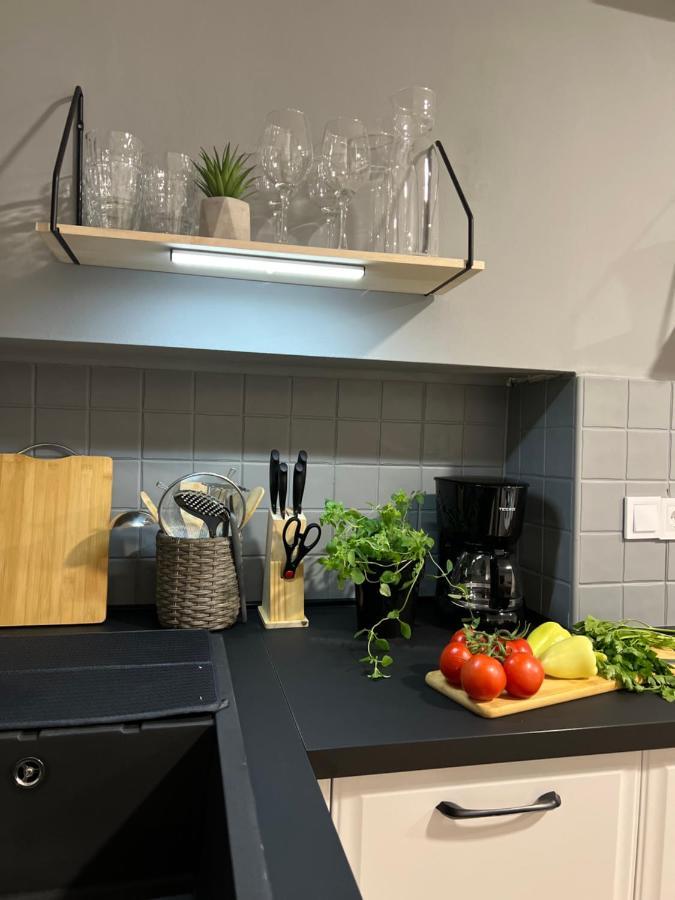 Cinderella Apartment With Free Parking Пула Екстер'єр фото