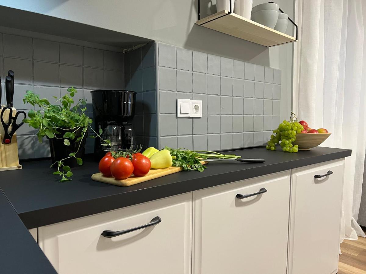 Cinderella Apartment With Free Parking Пула Екстер'єр фото