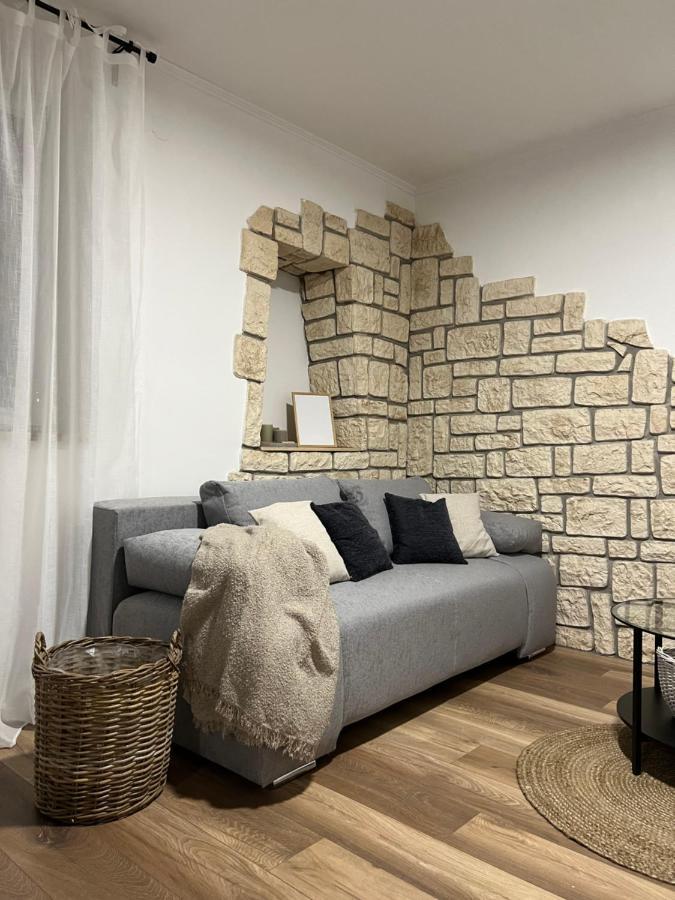 Cinderella Apartment With Free Parking Пула Екстер'єр фото
