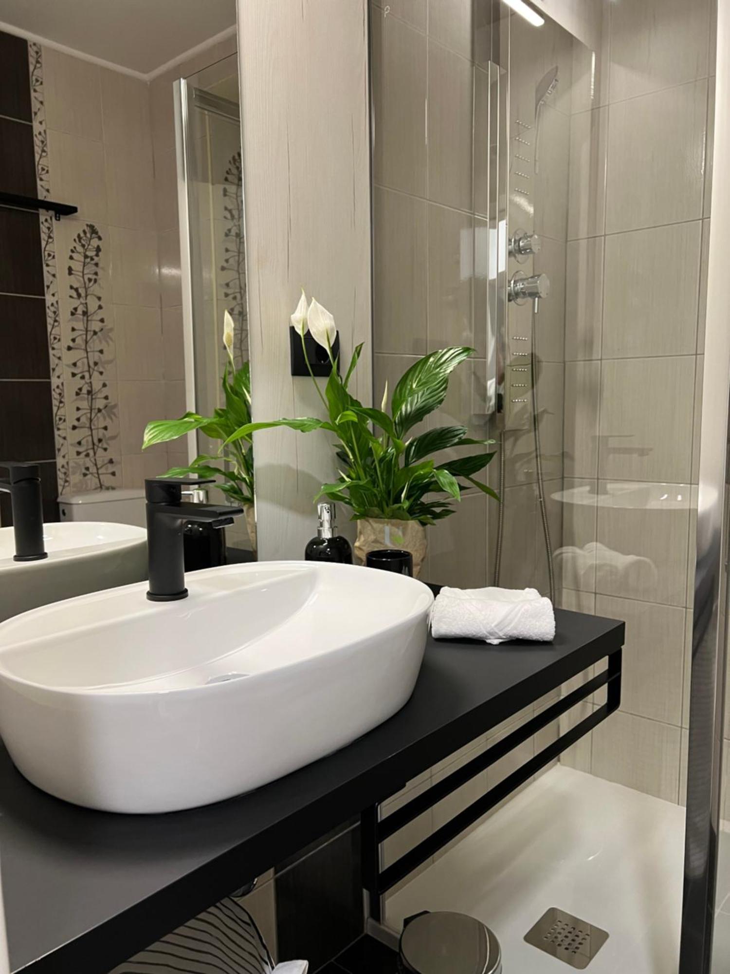 Cinderella Apartment With Free Parking Пула Екстер'єр фото